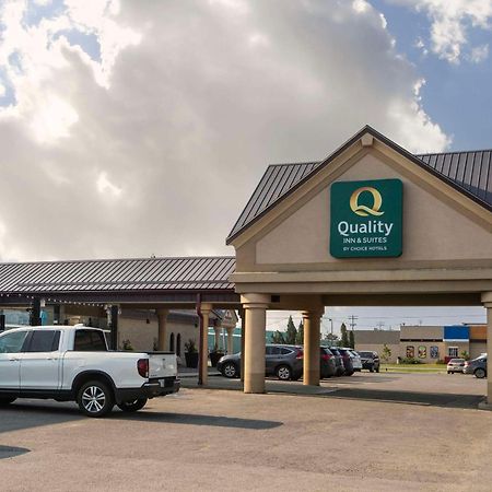 Quality Inn & Suites Winkler Exteriör bild
