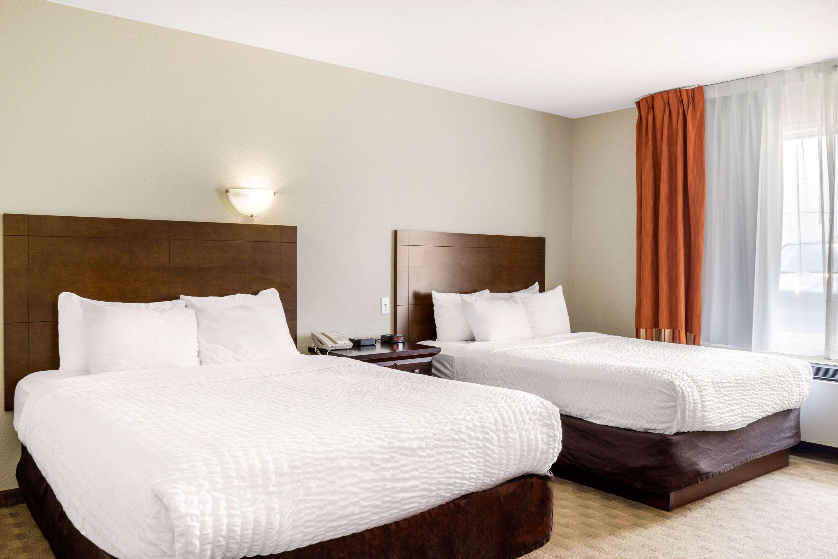 Quality Inn & Suites Winkler Exteriör bild