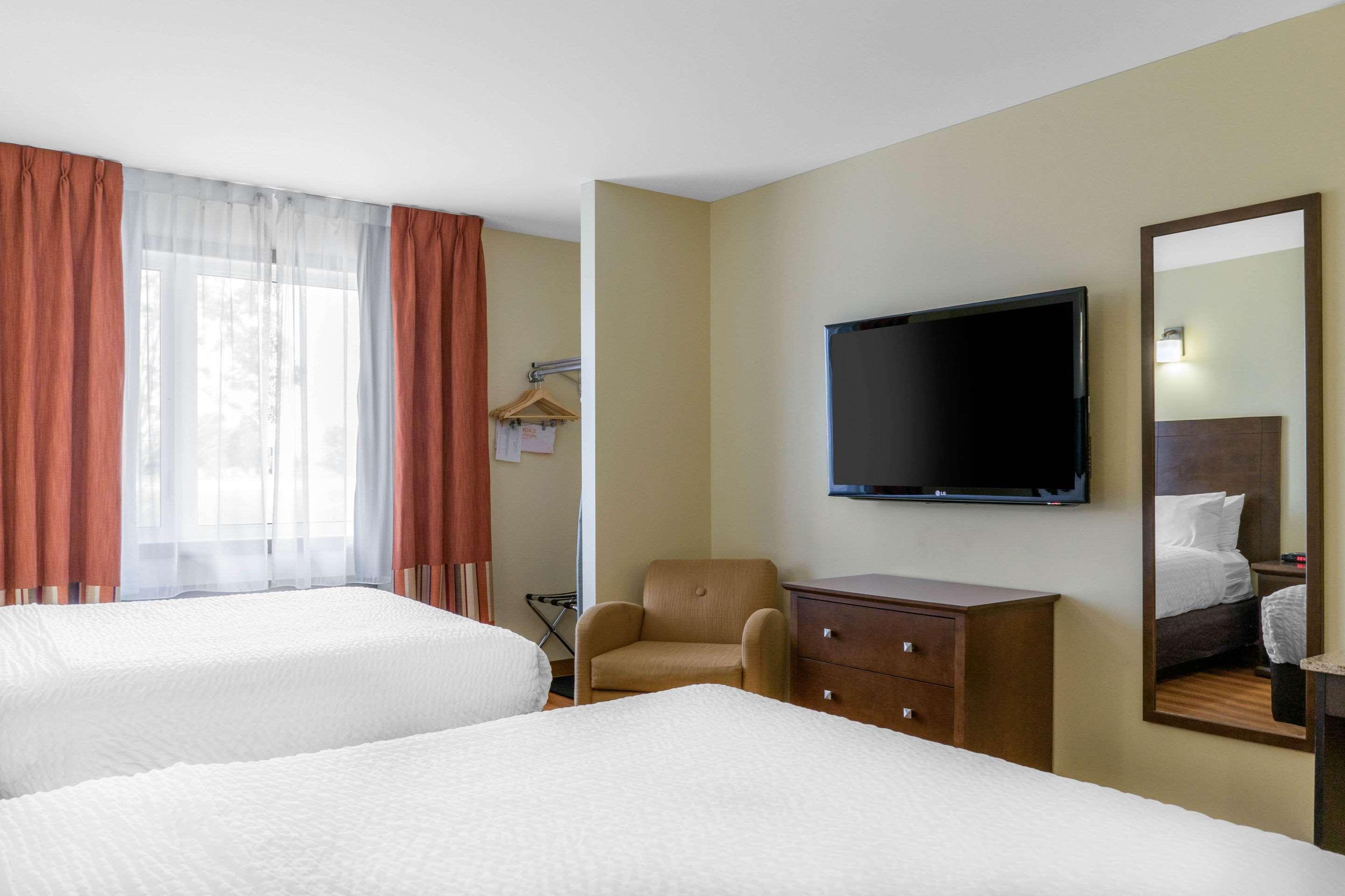 Quality Inn & Suites Winkler Exteriör bild