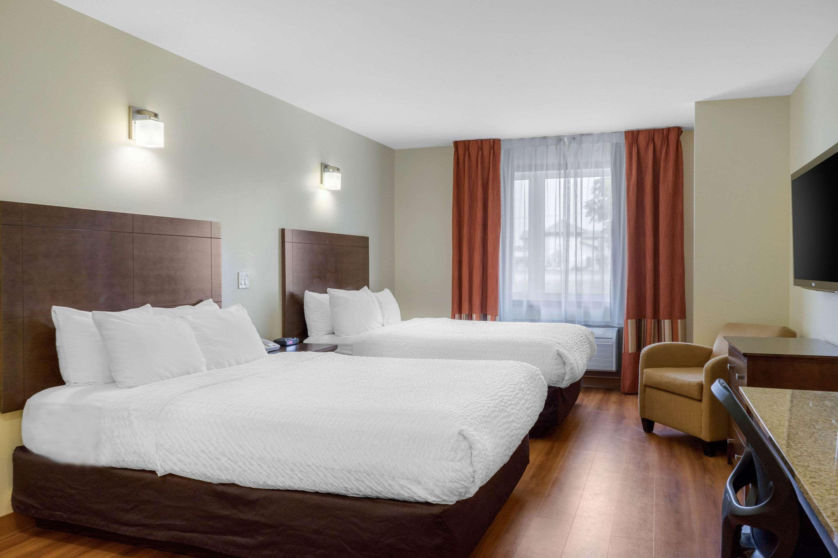 Quality Inn & Suites Winkler Exteriör bild