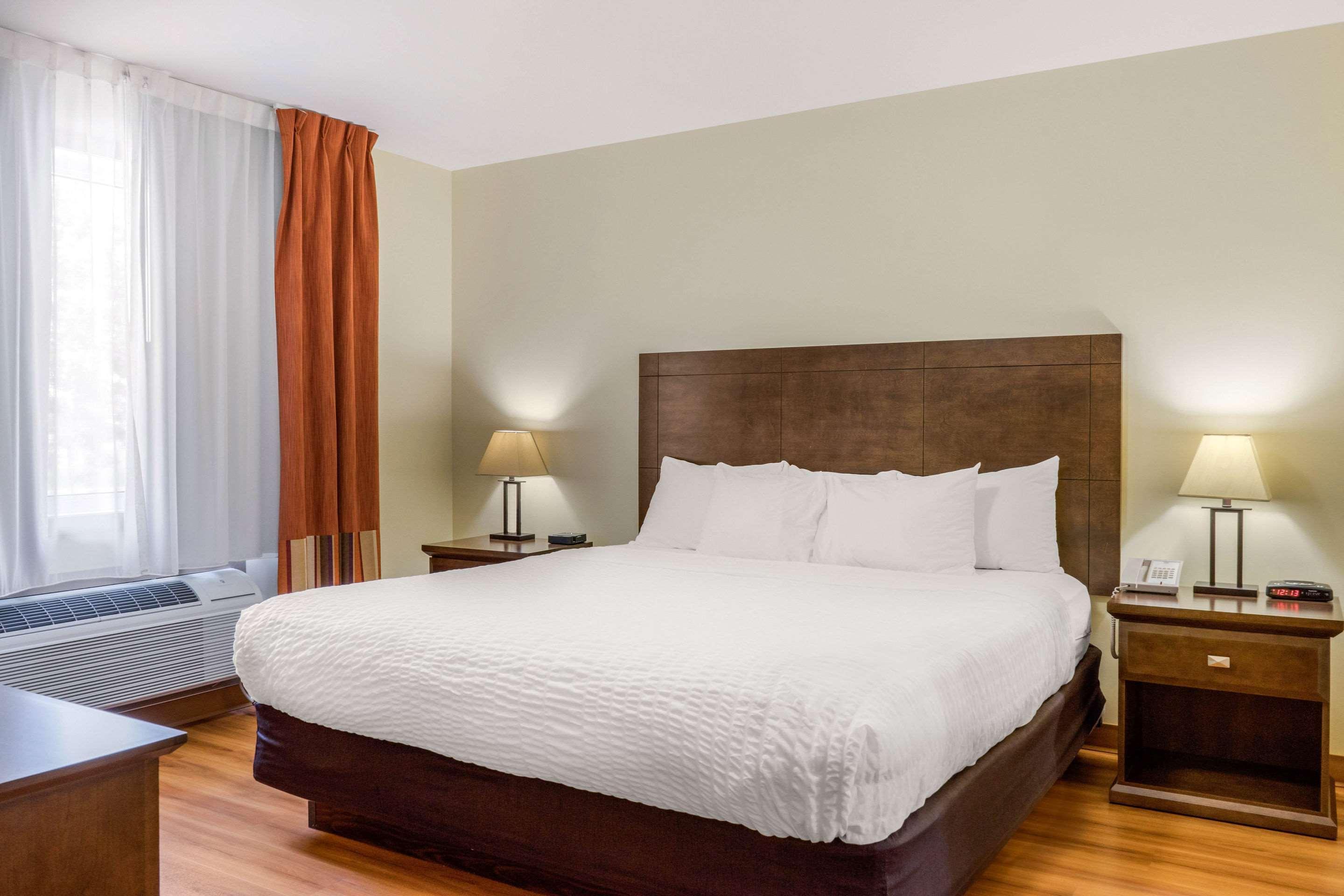 Quality Inn & Suites Winkler Exteriör bild