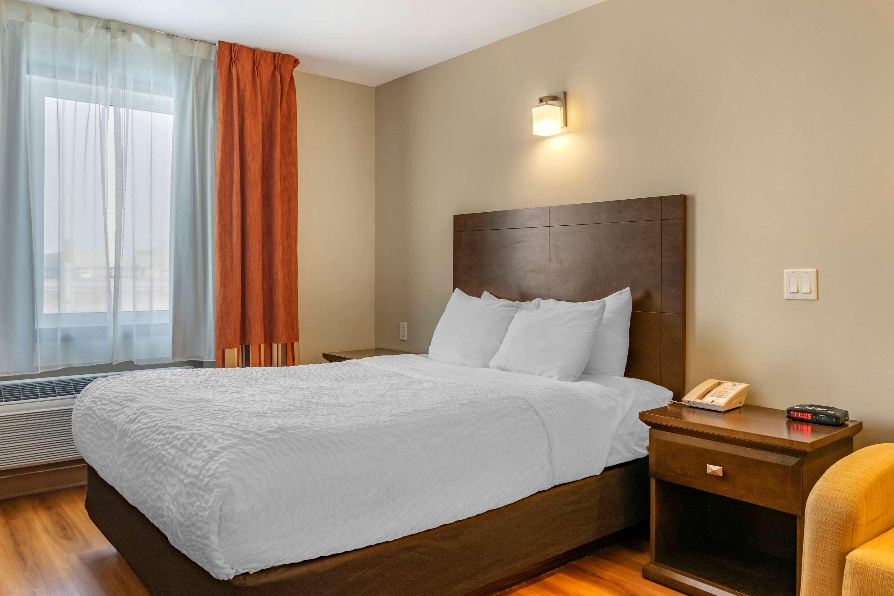 Quality Inn & Suites Winkler Exteriör bild