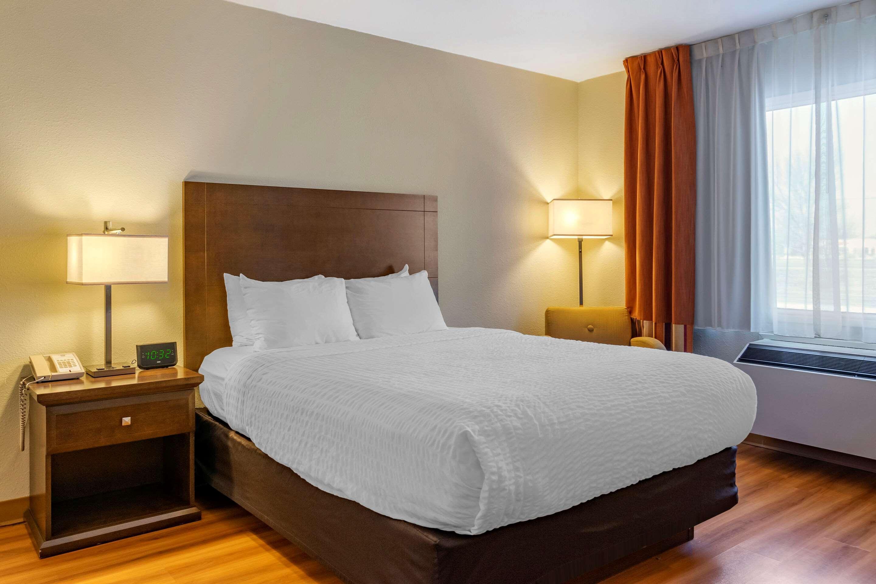 Quality Inn & Suites Winkler Exteriör bild
