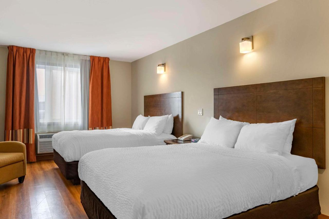 Quality Inn & Suites Winkler Exteriör bild