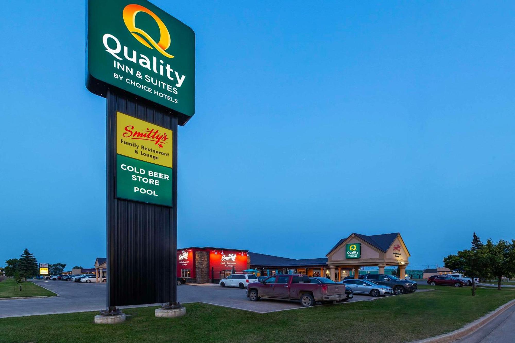 Quality Inn & Suites Winkler Exteriör bild